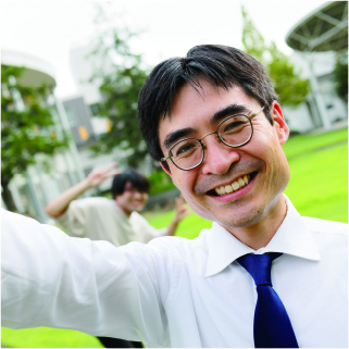 情報デザイン学科 桐山 岳寛 講師