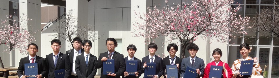 M22生学位授与式out